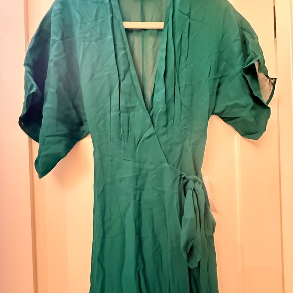 Reformation WINSLOW Emerald Wrap Dress - XS - BNWT - Picture 2 of 8